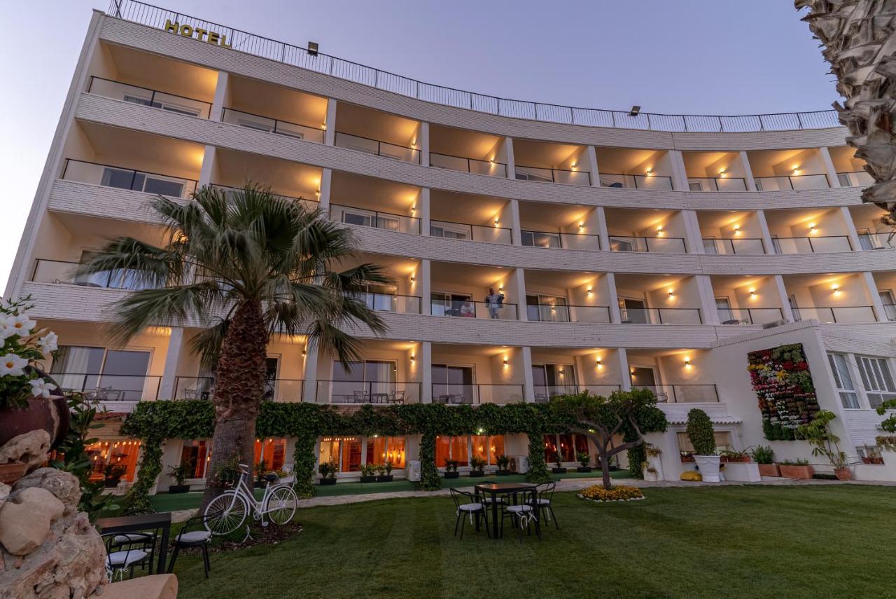 Ramada Resort By Wyndham El Puerto de Mazarrón 外观 照片