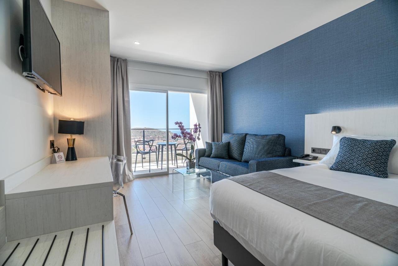 Ramada Resort By Wyndham El Puerto de Mazarrón 外观 照片