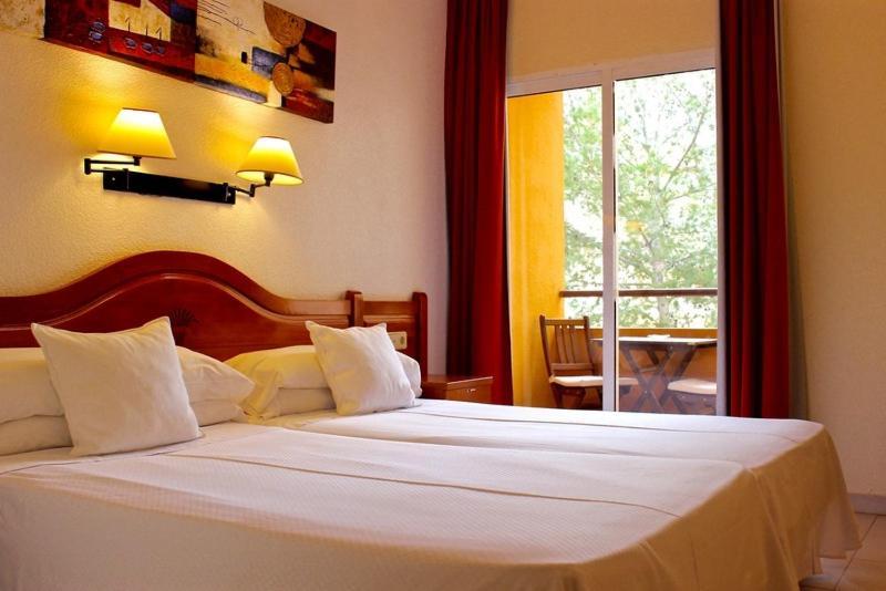 Ramada Resort By Wyndham El Puerto de Mazarrón 客房 照片