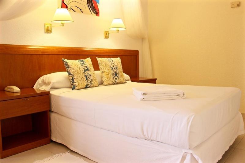 Ramada Resort By Wyndham El Puerto de Mazarrón 客房 照片
